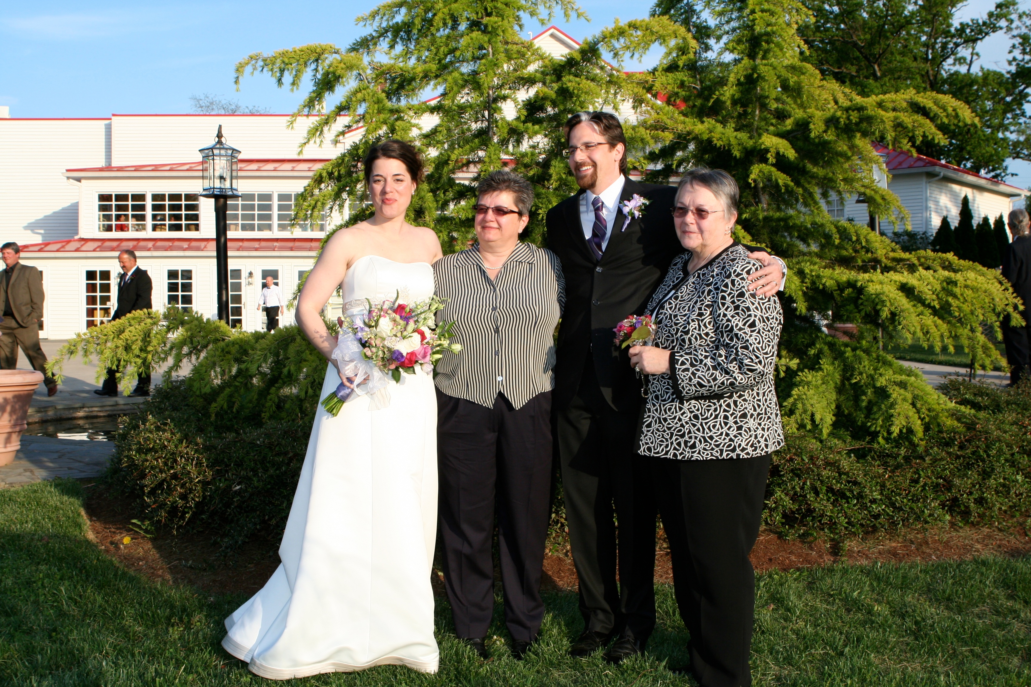 2010-04-23-230 Lindsay-Andrew Wedding.jpg